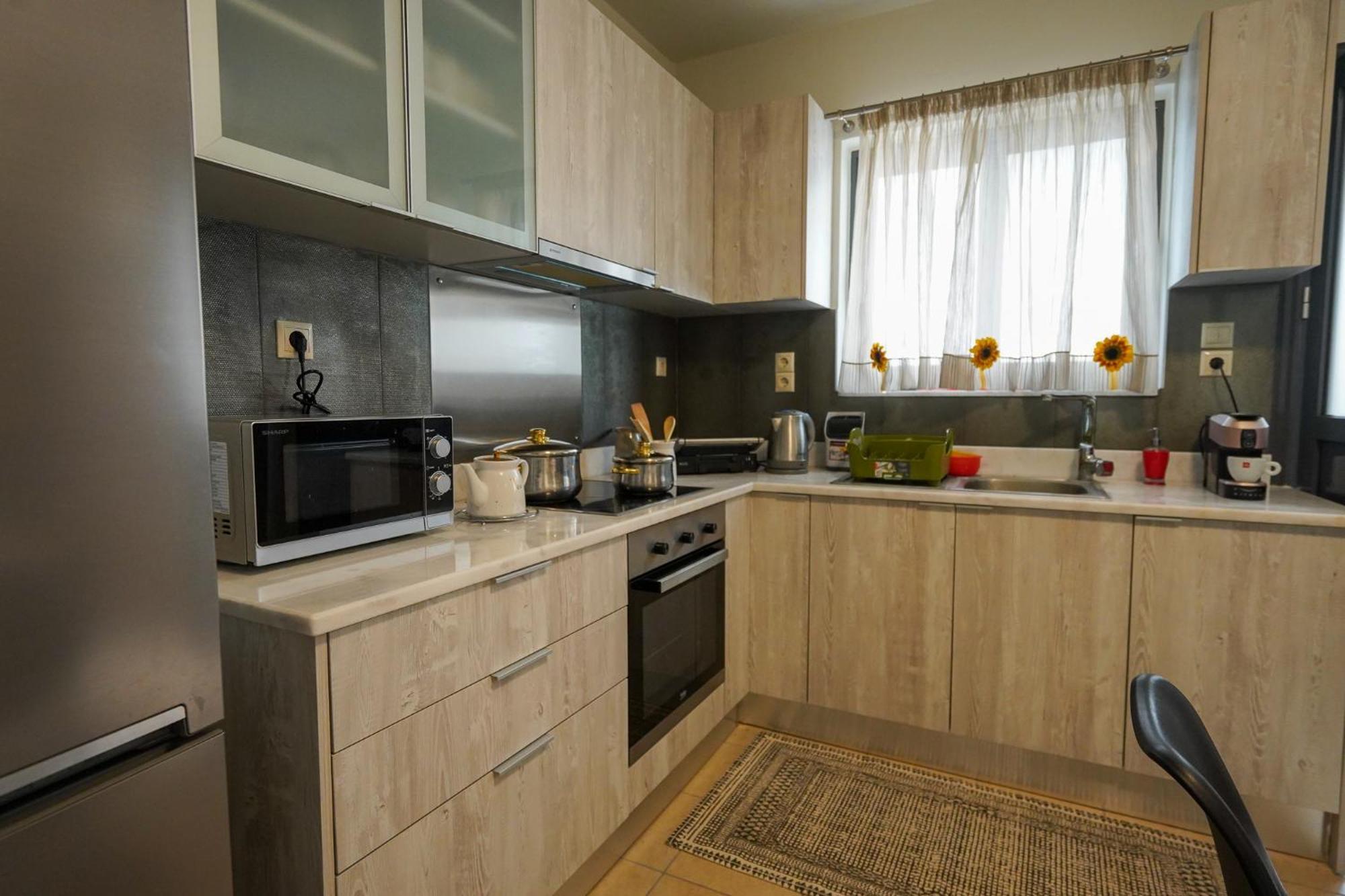 Theo And Ms Luxurious Apartments Kosz Kültér fotó